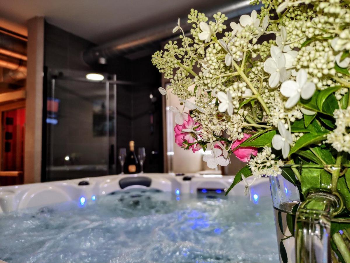 Grand Spa Harrachov - Wellness Luxusni Apartman S Velkou Virivkou, Saunou, Kuchyni A Venkovnim Posezenim V Centru Harrachova Kültér fotó