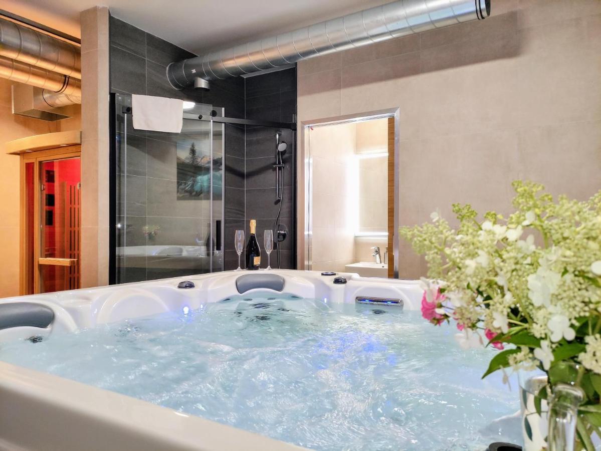 Grand Spa Harrachov - Wellness Luxusni Apartman S Velkou Virivkou, Saunou, Kuchyni A Venkovnim Posezenim V Centru Harrachova Kültér fotó